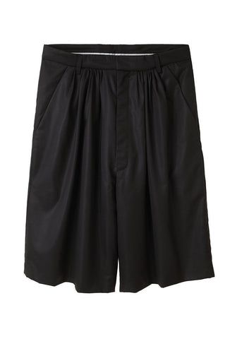 Pleated Bermuda Short