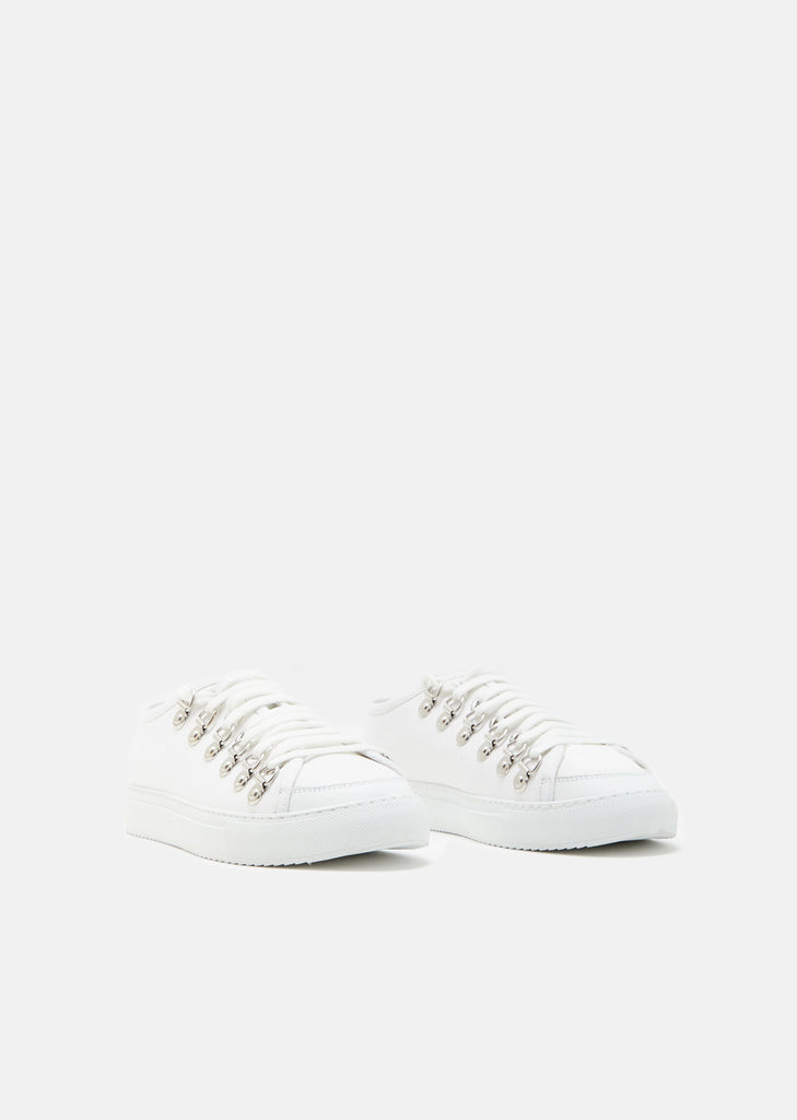 Low Canvas Trainer