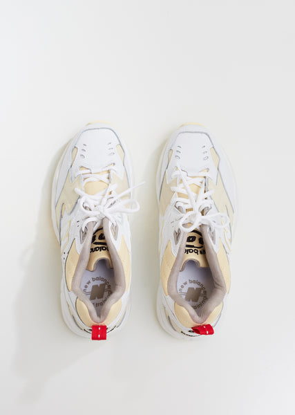 608v1 Sneakers by New Balance- La Garçonne