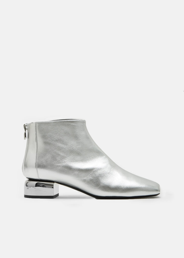 Fendi Leather Heels - 101 For Sale on 1stDibs