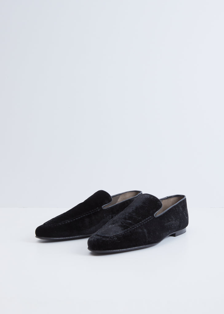 Edmeé Velvet Loafers — Black