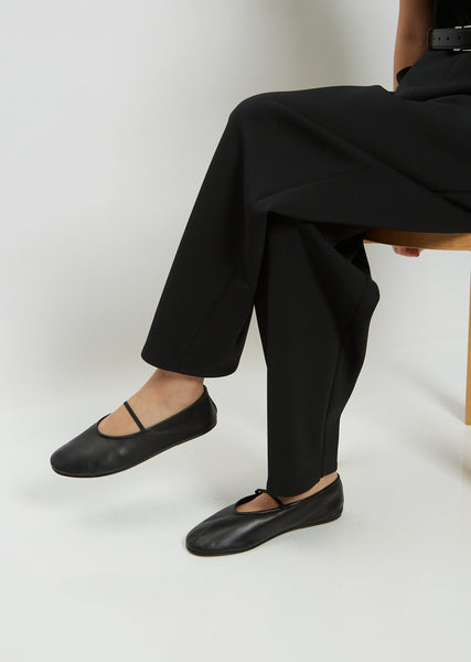 上品な存在感★THE ROW Elastic leather ballet flats THE ROW Elastic leather ballet flats | NET-A-PORTER