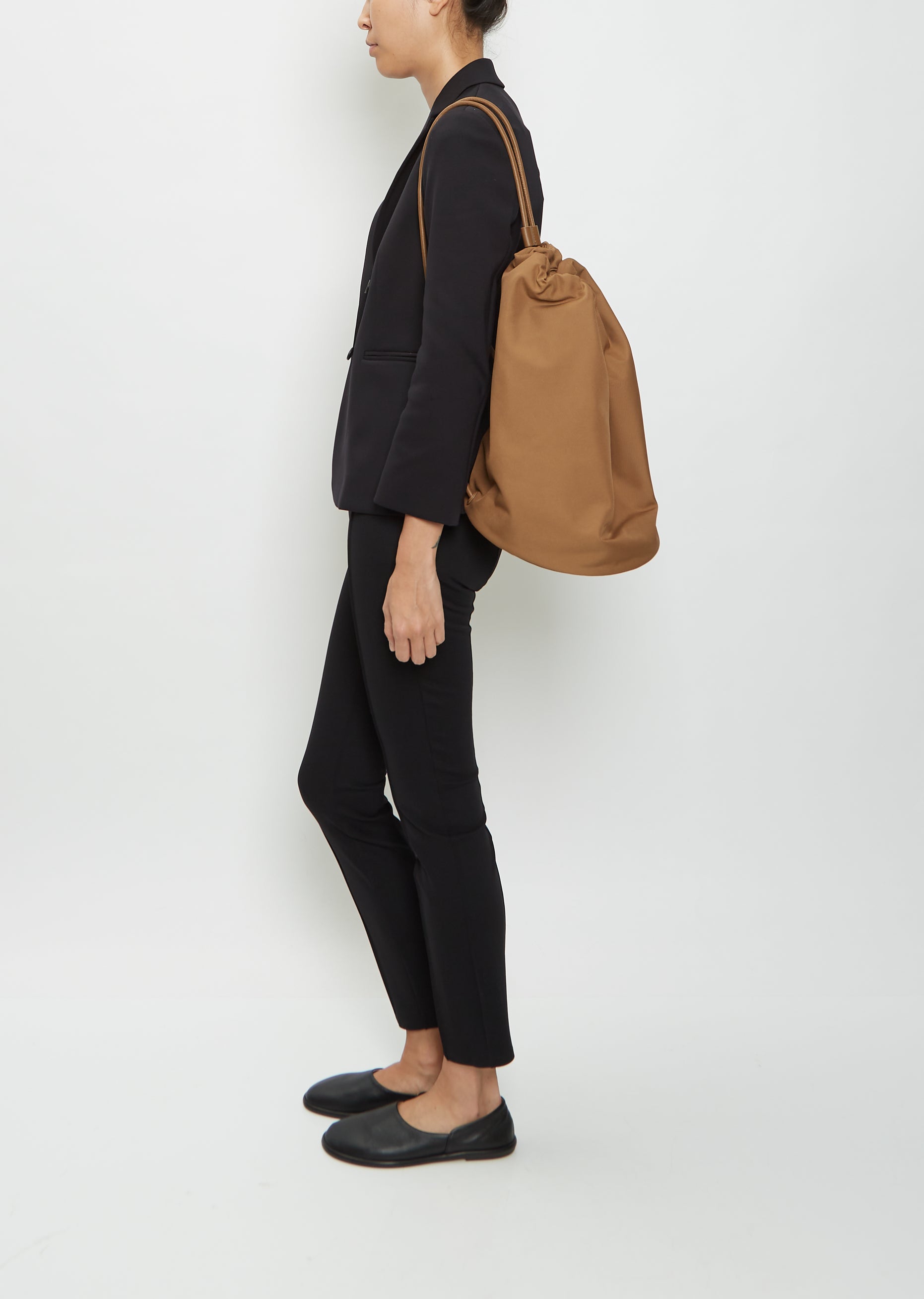 Sporty Backpack — Taupe – La Garçonne