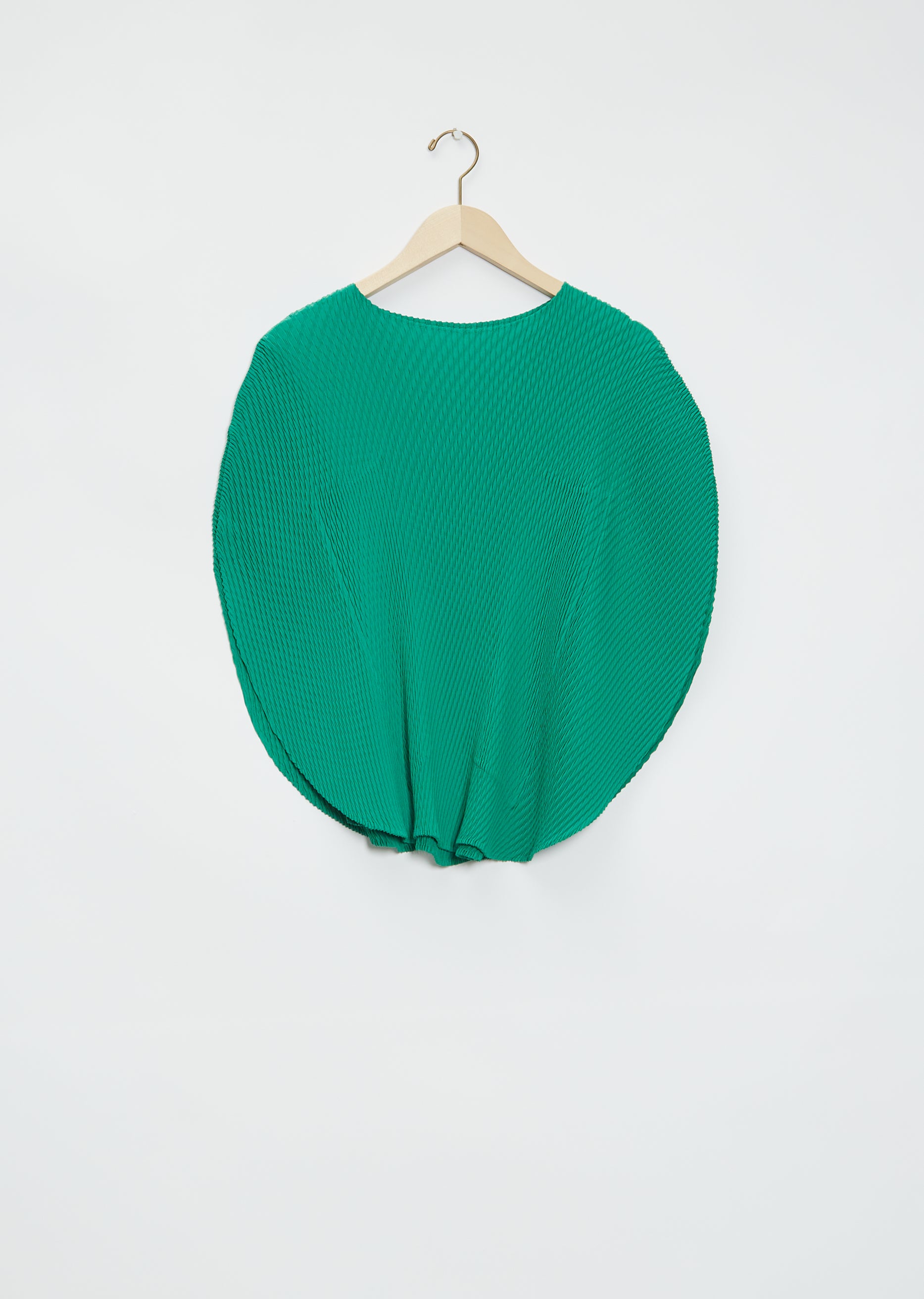 Orbicular Crepe Pleat Top – La Garçonne