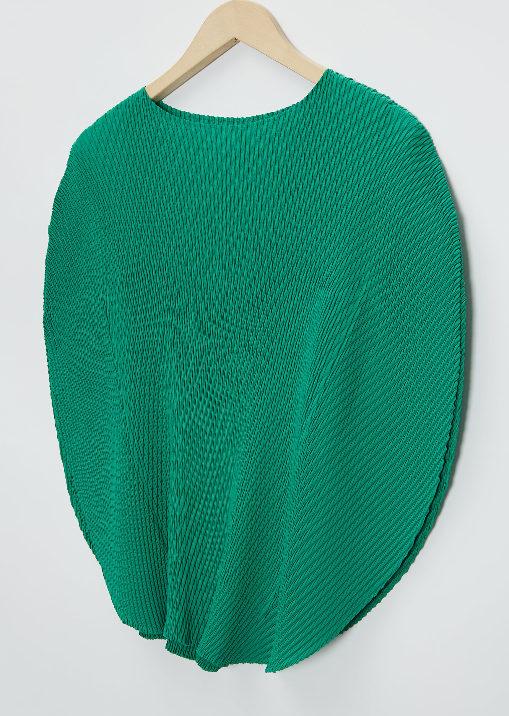 Orbicular Crepe Pleat Top – La Garçonne