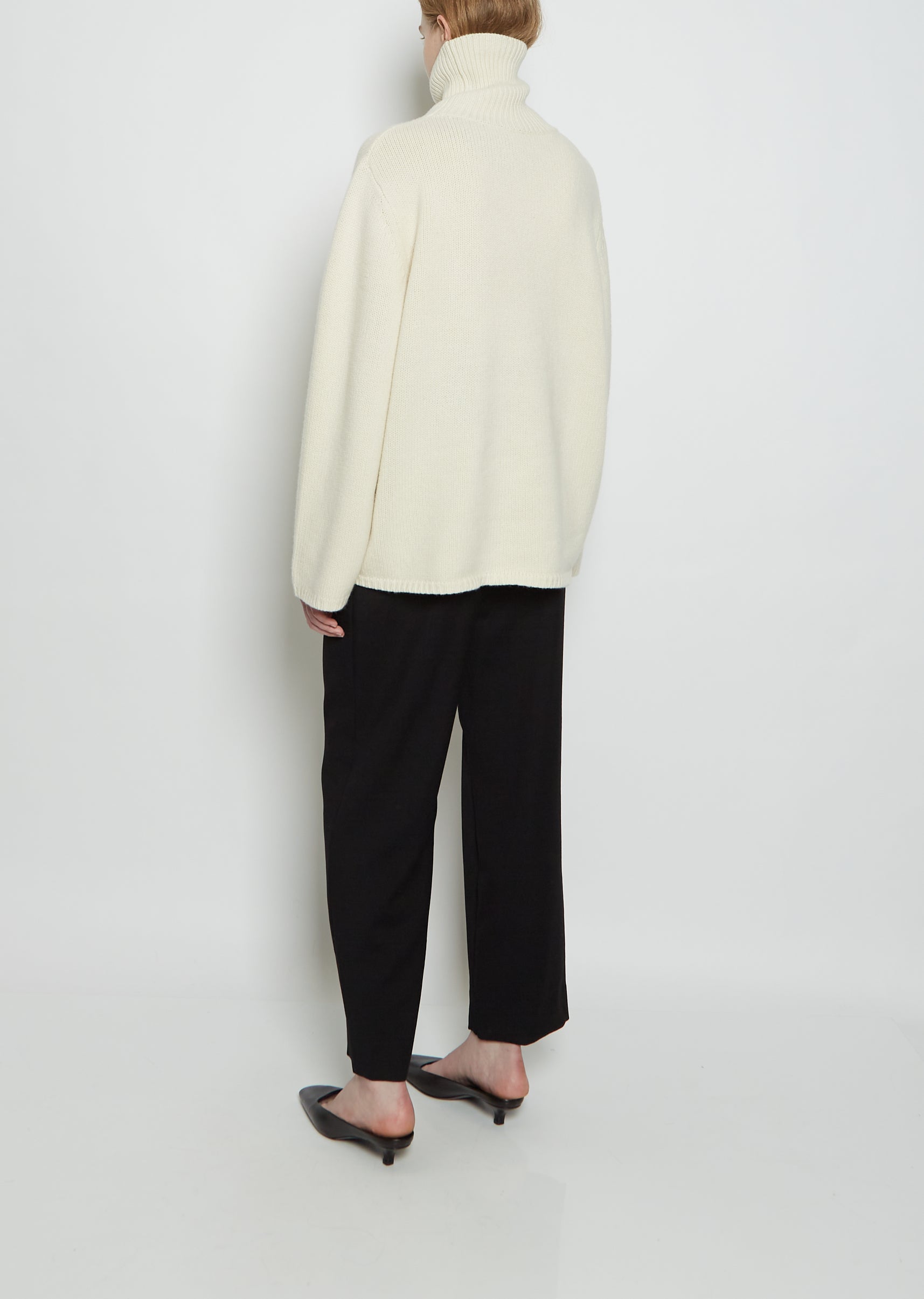 Cotton cashmere sweatshirt macadamia – TOTEME