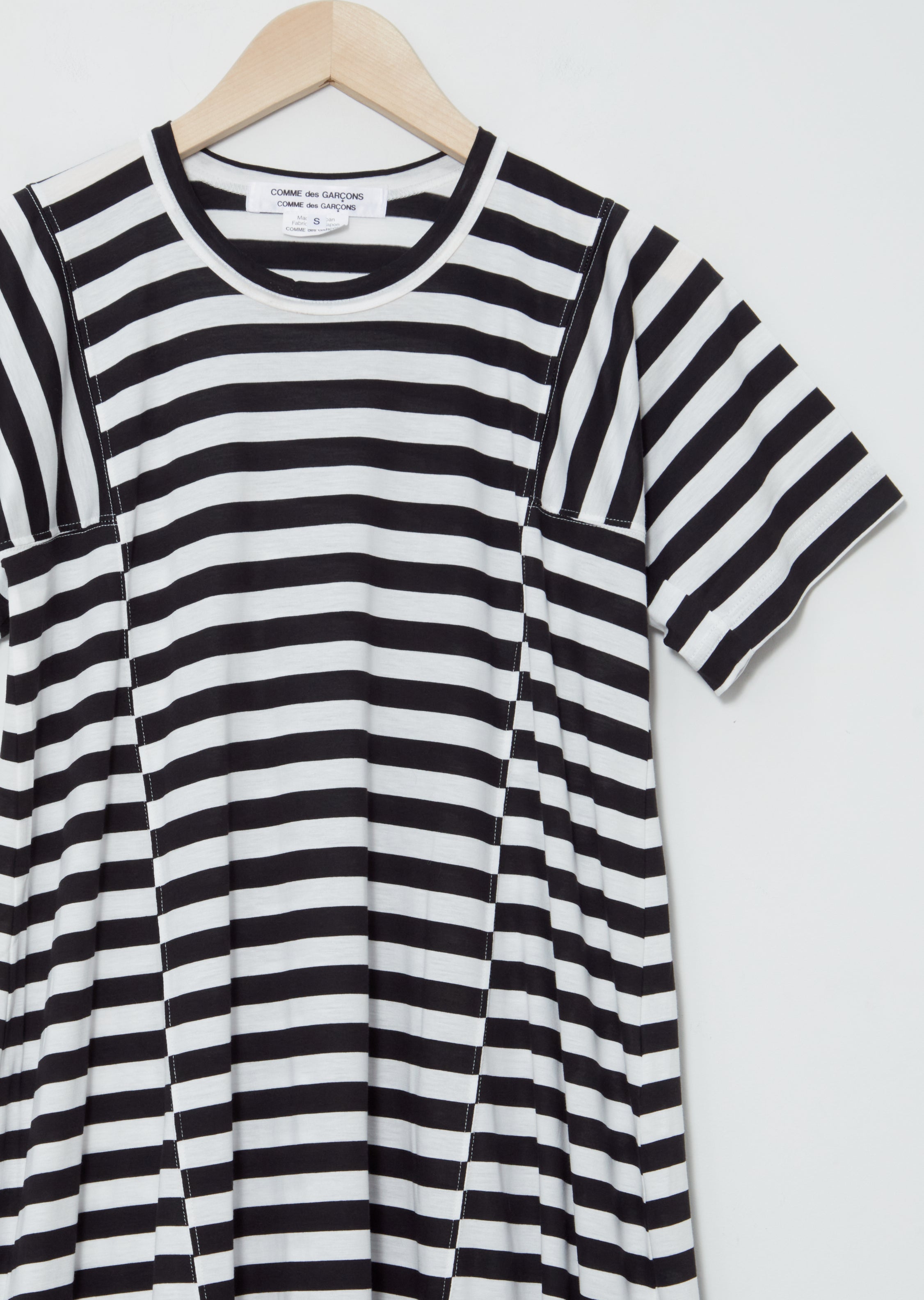 comme des garcons t shirt dress Comme Des Garons Comme Des Garons floral-embroidered Mesh T-shirt Dress | White