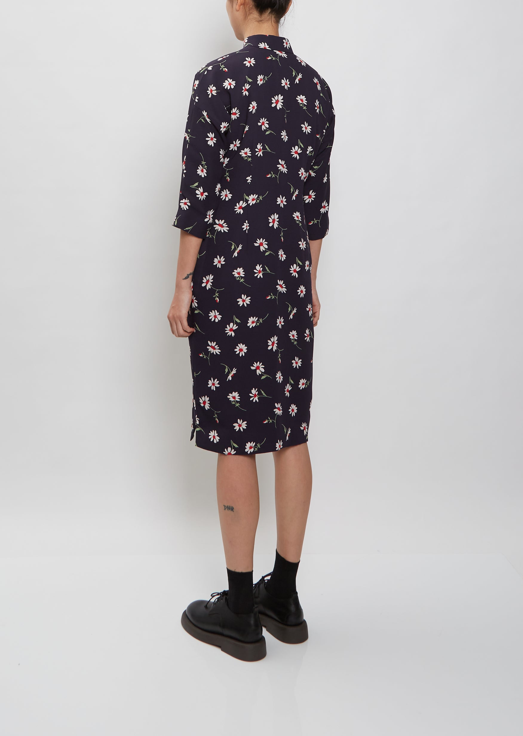 Fitted Daisy Mandarin Collar Dress La Garonne Fitted Daisy Mandarin Collar Dress La Garonne