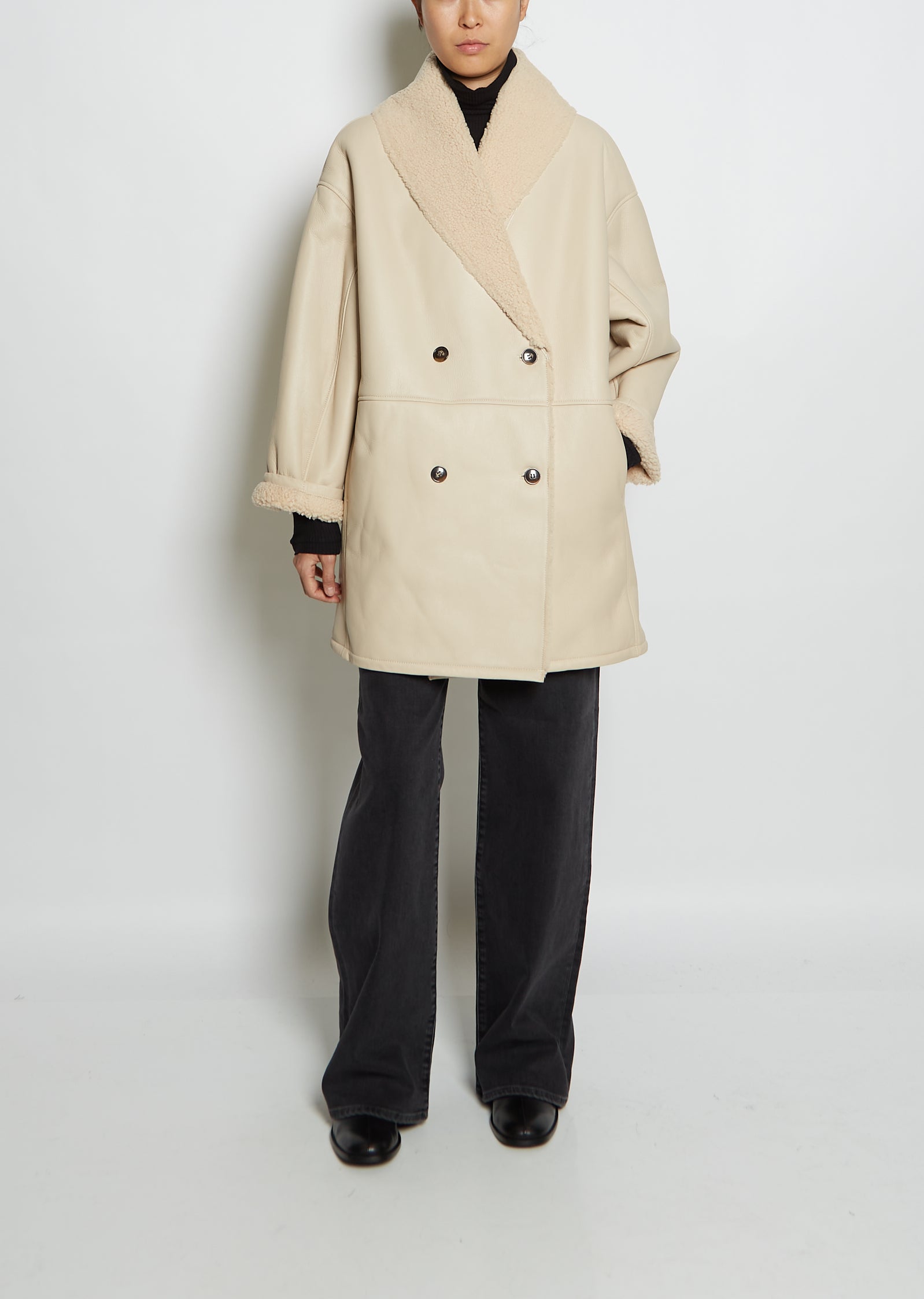 美品 Luan 2WAY SHAGGY COLLAR COAT Sサイズ　完売品 2025年最新】Luan 2way shaggyの人気アイテム - メルカリ