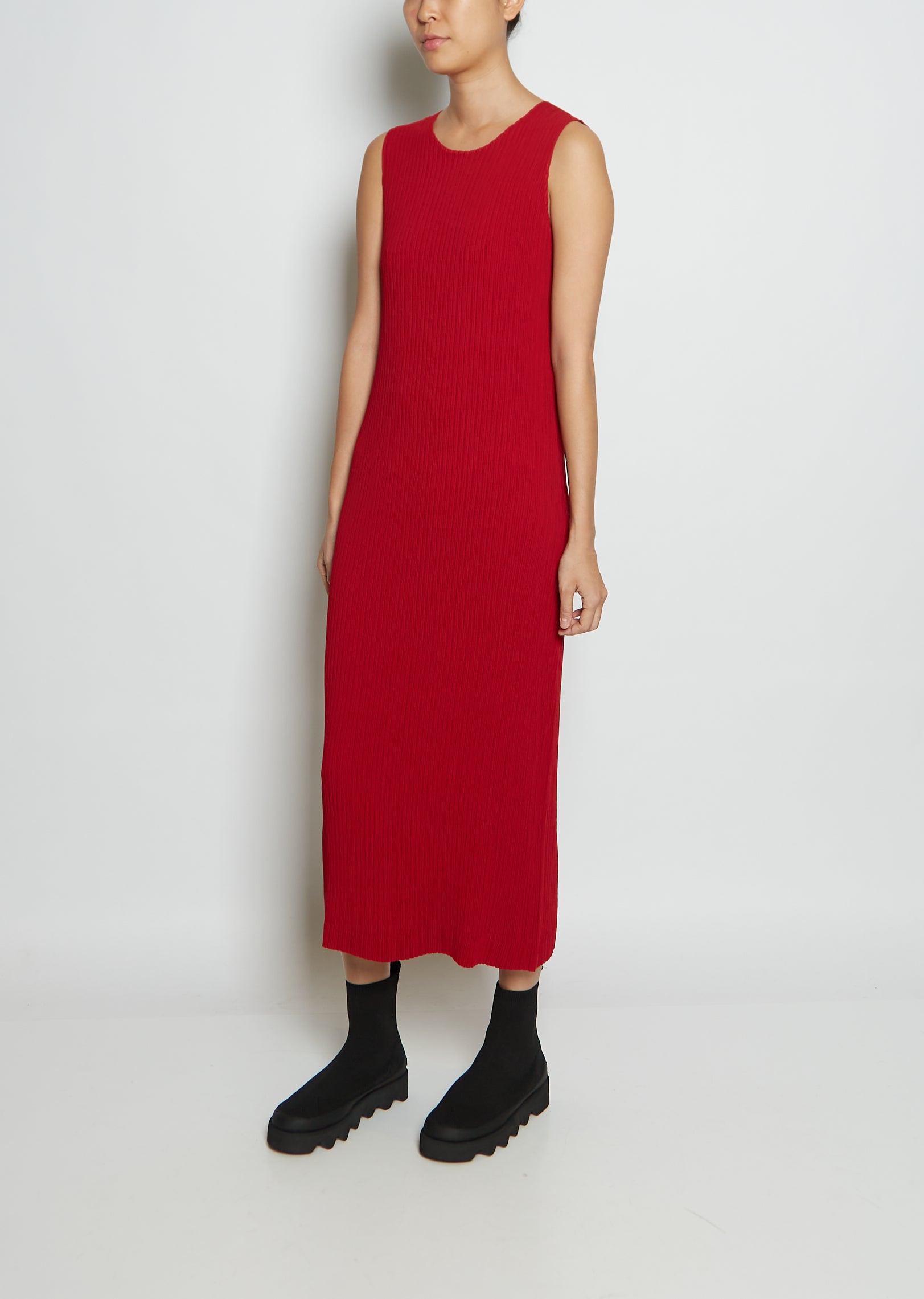Hatching Pleats Dress – La Garçonne Hatching Pleats Dress – La Garçonne