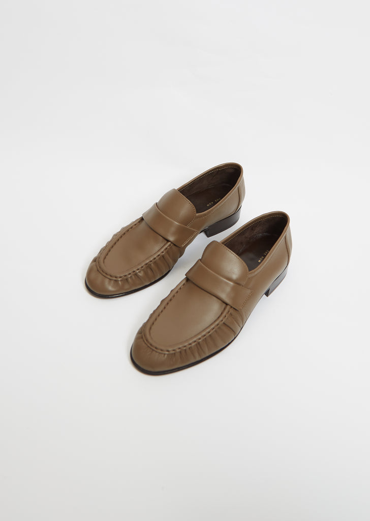 Soft Loafer — Taupe
