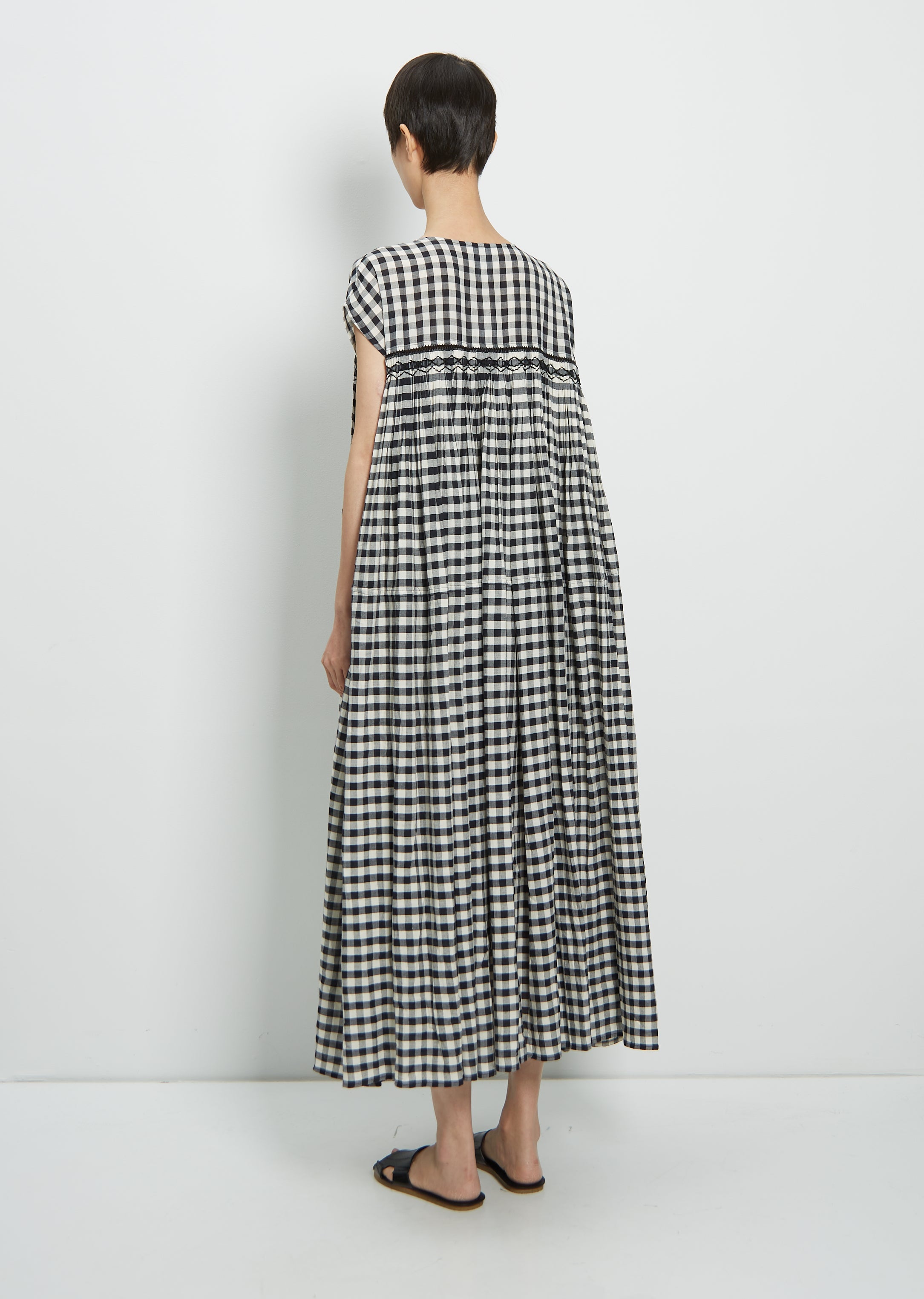 Kaila Sleevless Maxi Dress La Garonne Kaila Sleevless Maxi Dress La Garonne