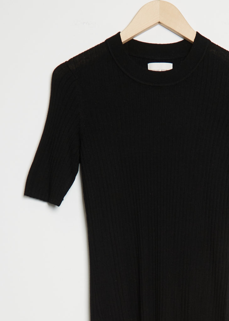 Jidda Wool-Cashmere Ribbed Sweater — Black