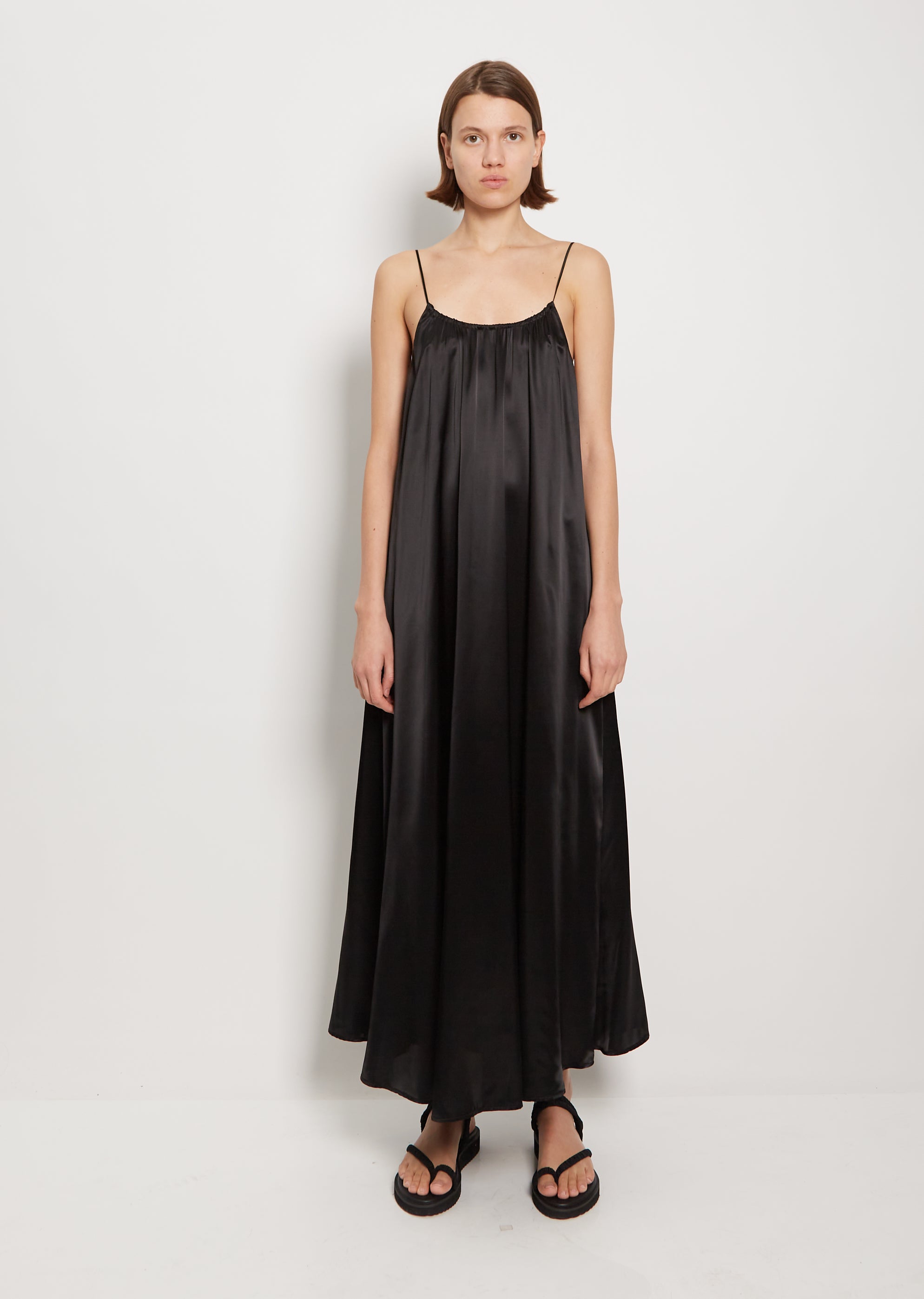 【新品】La Seine Dress Satin Slip Dress – La Garçonne