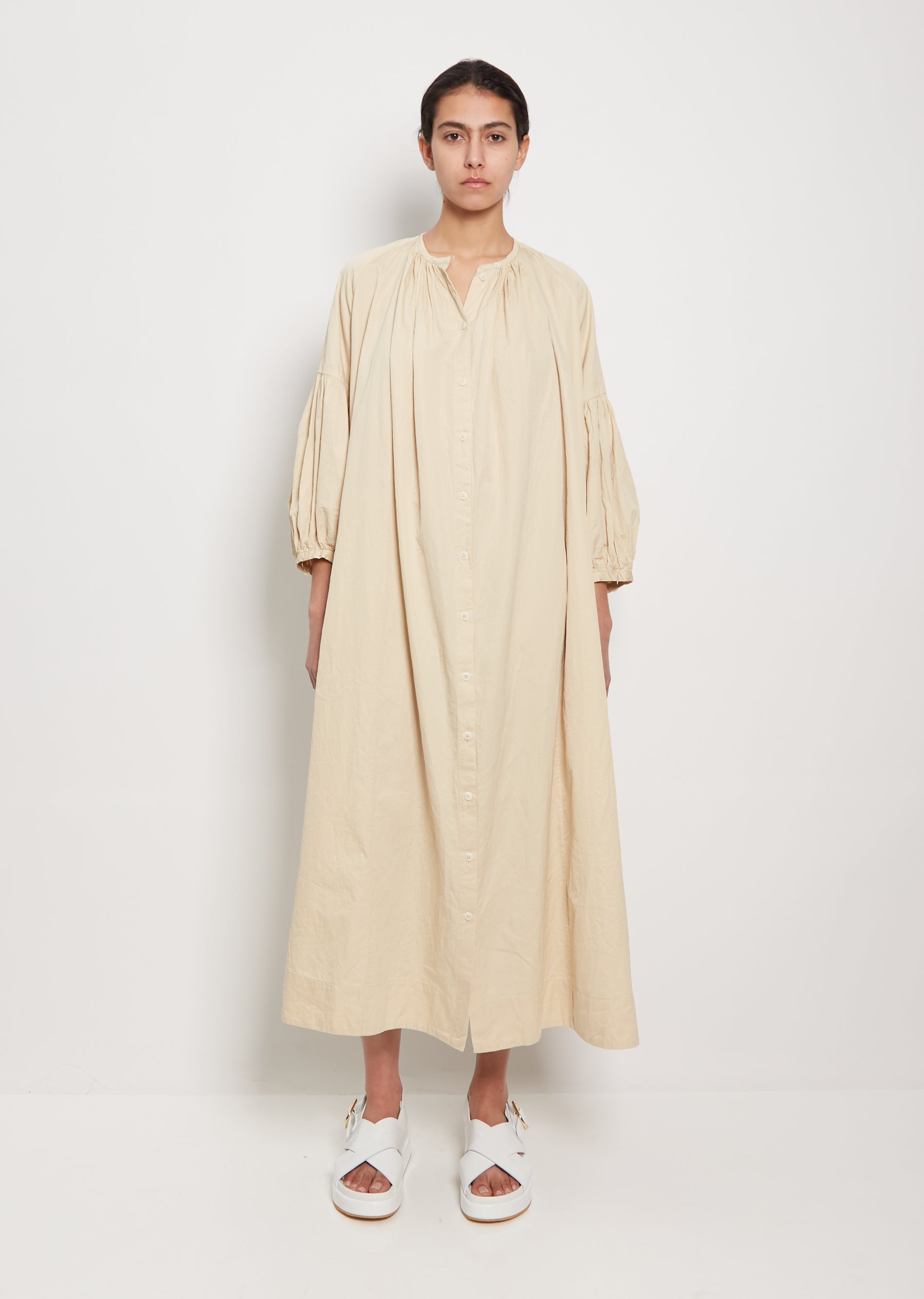 Kastane - lawgy balloon blouse★ベージュ Paper Satin 3 by 3 Dress — Beige – La Garçonne