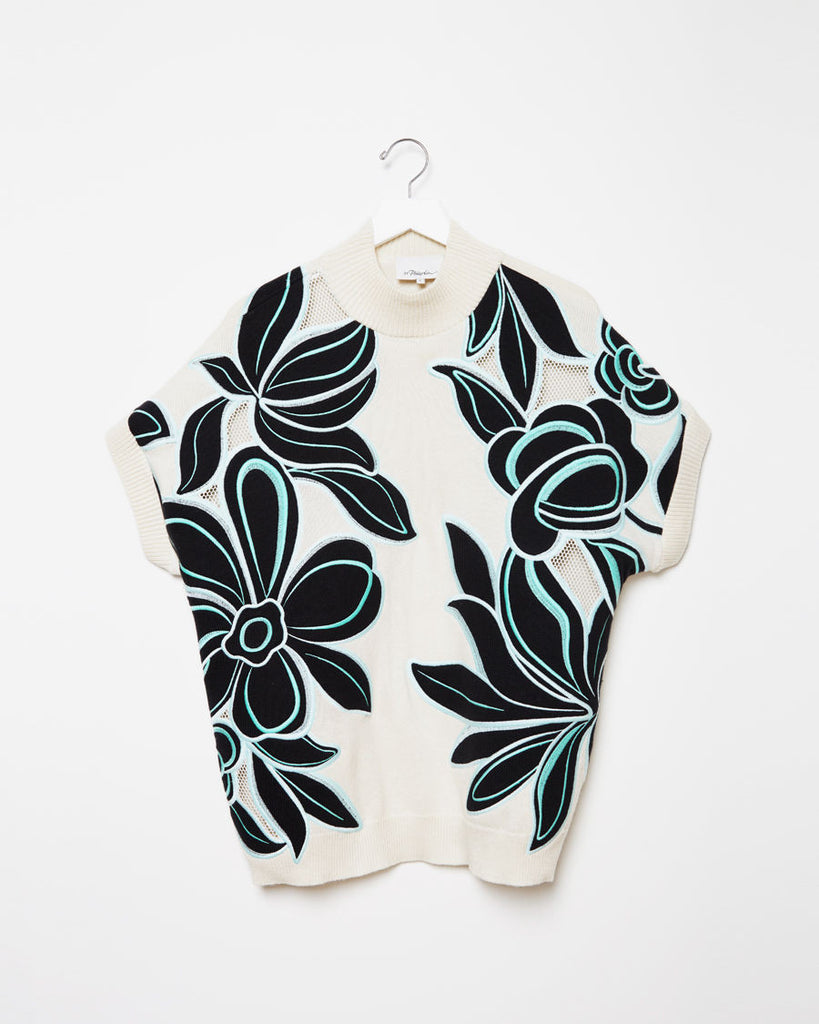 Floral Embroidered Short Sleeve Pullover