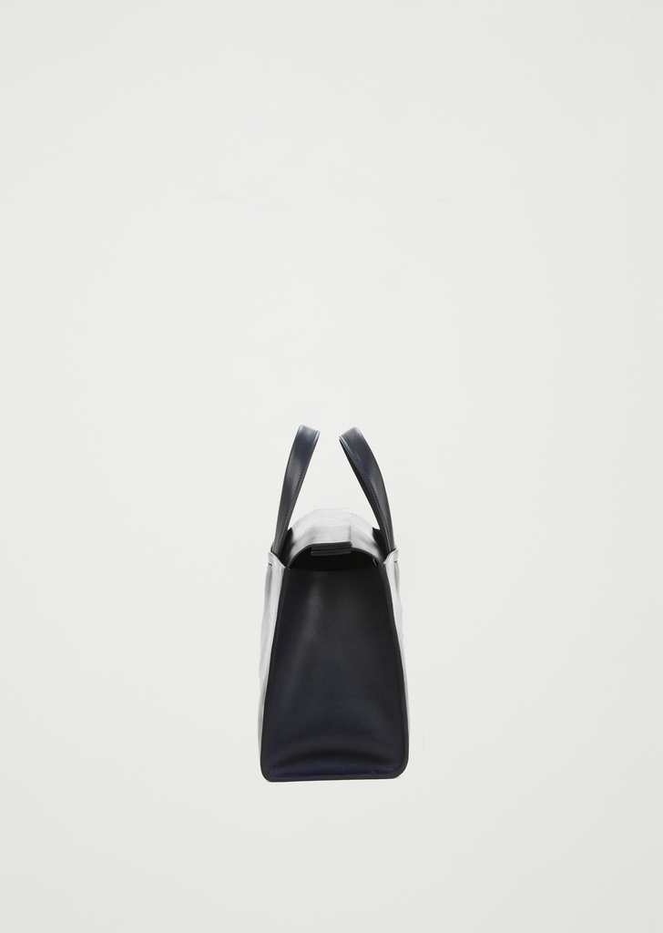 Medium Hitchcock Bag — Navy