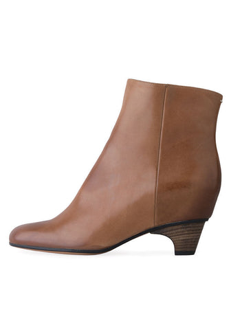 Kitten-Heel Boot