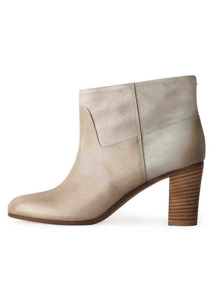 Seamed Boot