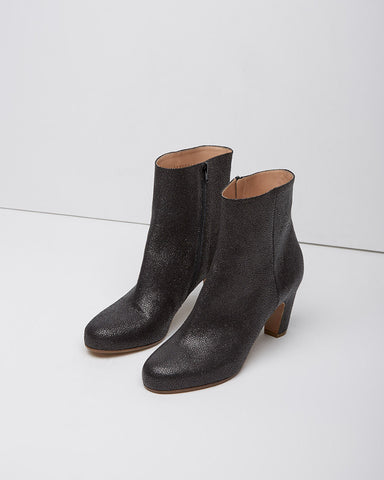 Stingray Curved-Heel Boot