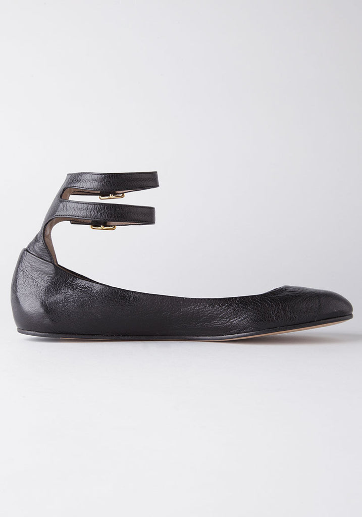 Flat w/ Double Ankle Strap