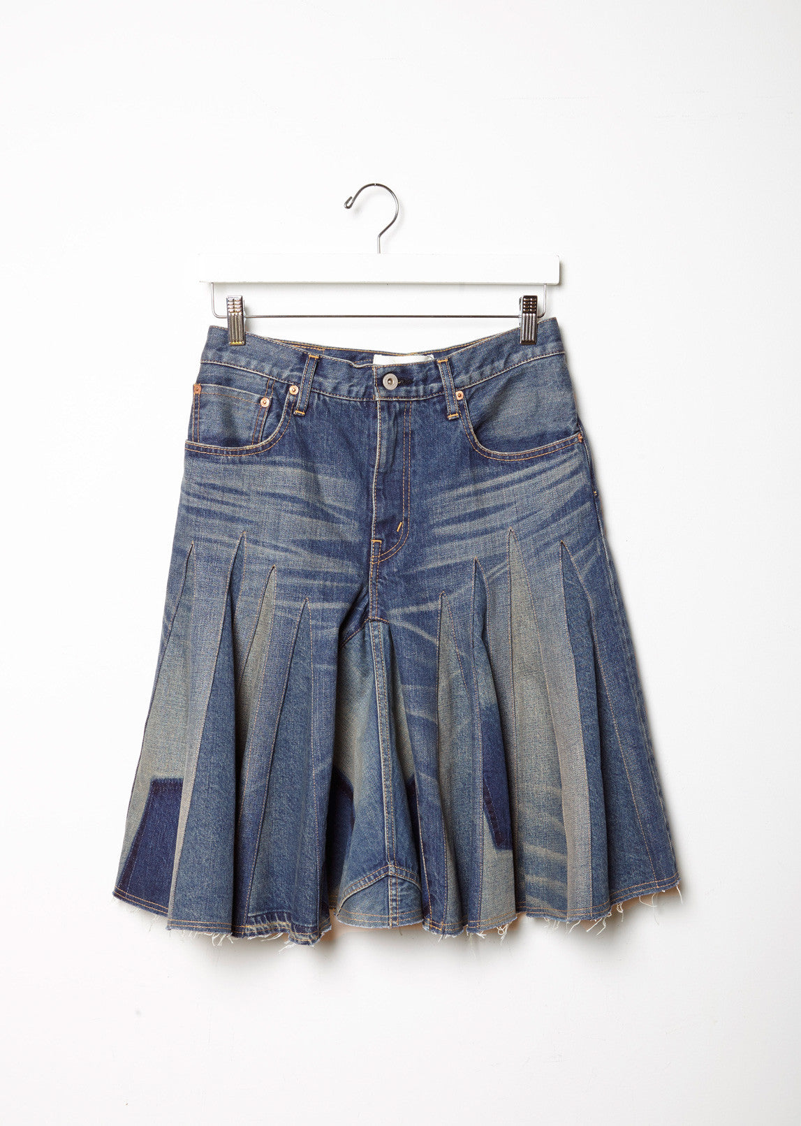 Women's Mid Rise Pleated Denim Mini Skirt in Medium Indigo - Size 27