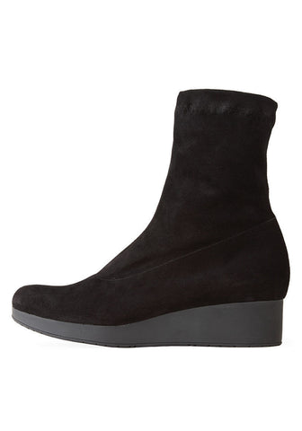 Verdal Slip-On Wedge Boot