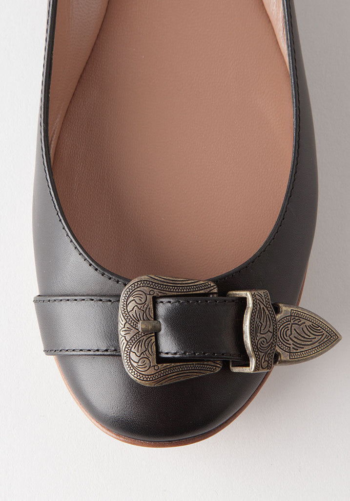 Flat with Front Western Buckle