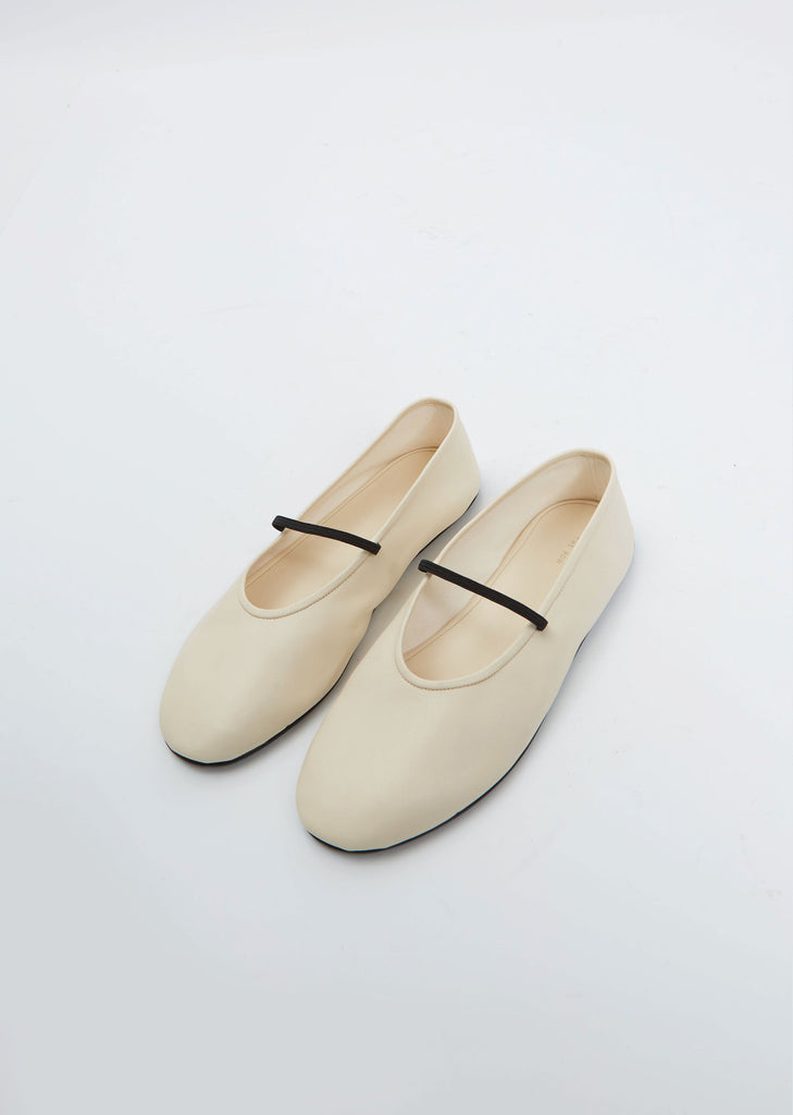 Elastic Ballet Flat — Milk