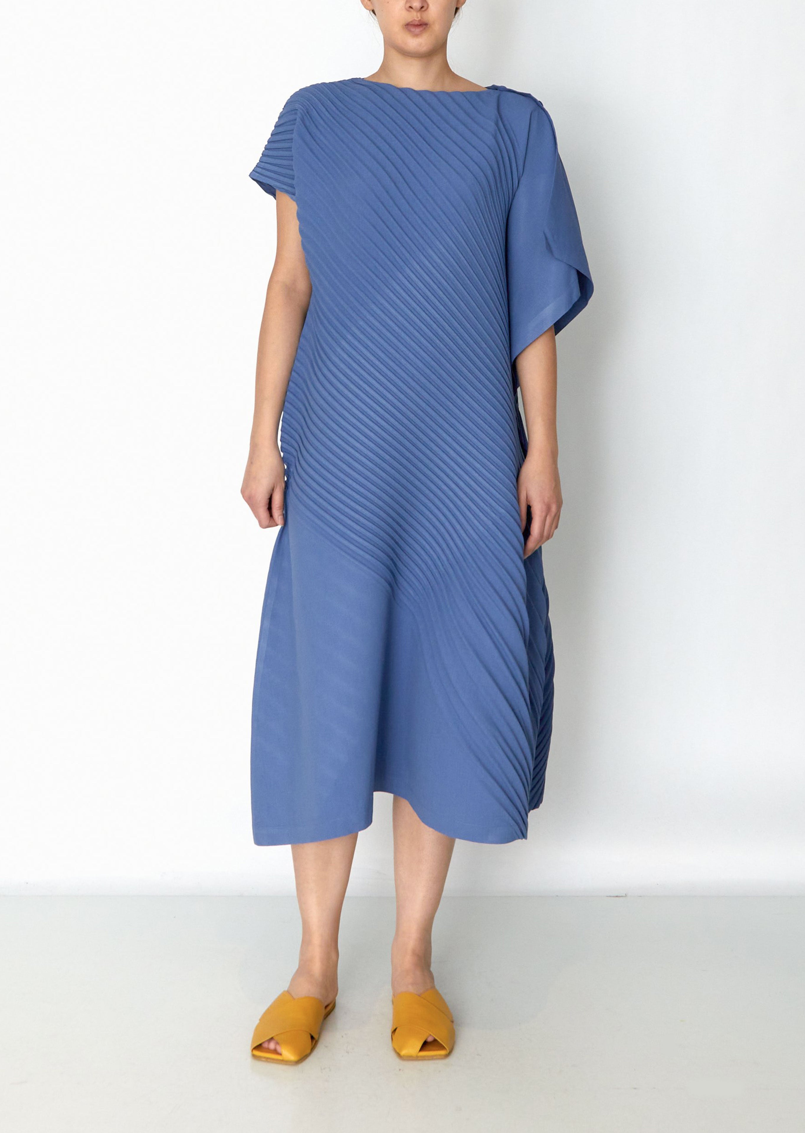 pleated dress issey miyake Elegant Pleated Issey Miyake style vintage style handmade dress for women