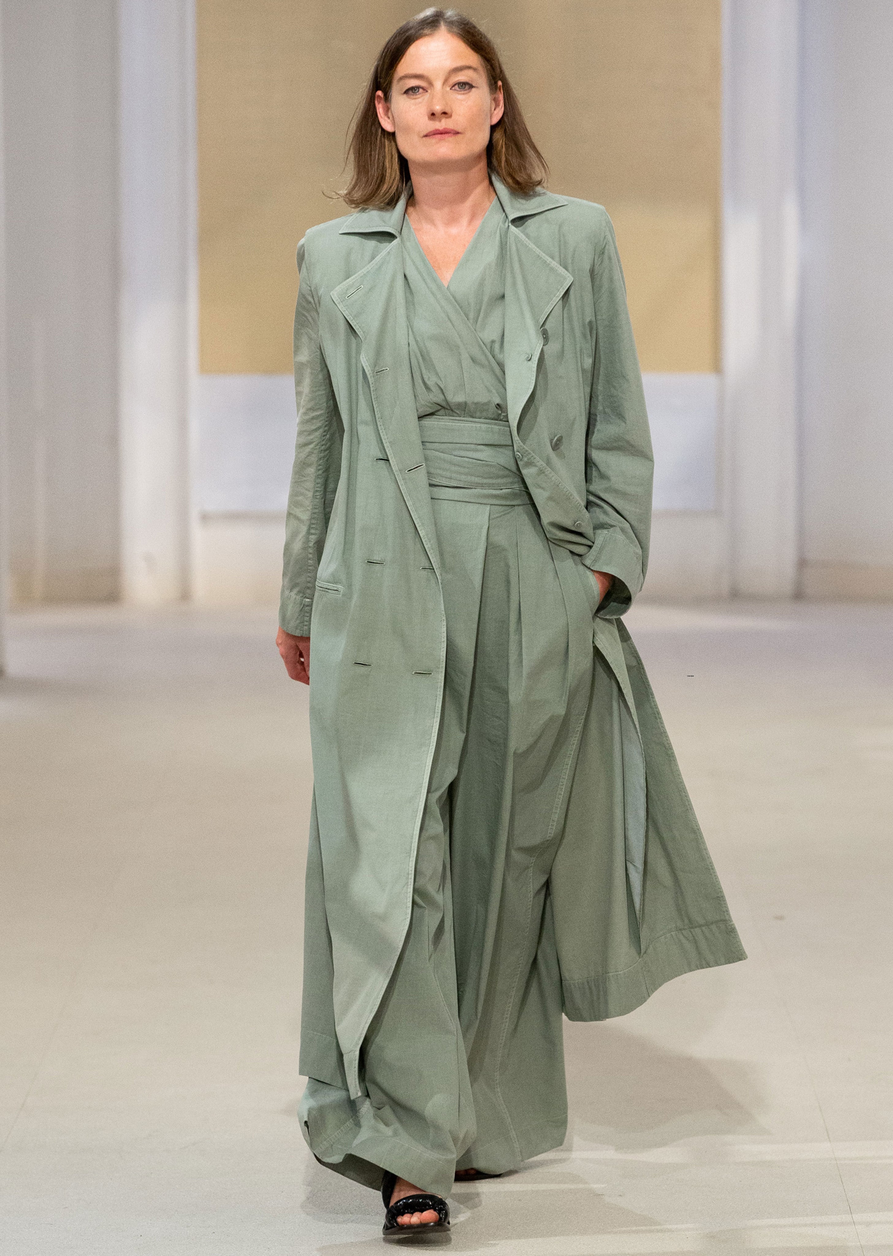 green trench dress Cotton Poplin Trench Dress in Pasture green - Women