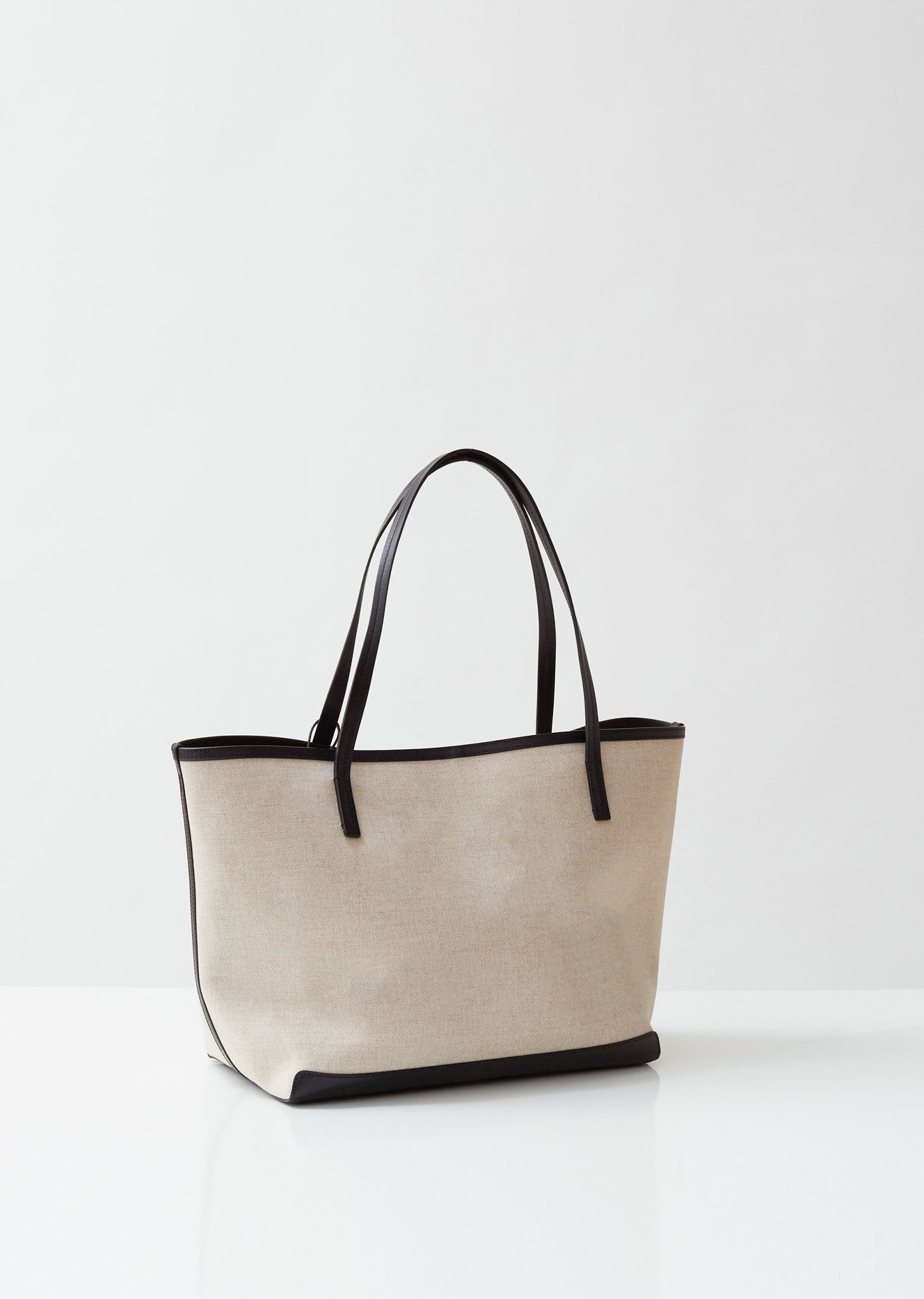 Large N/S Park Tote Bag Tan in Leather – The Row
